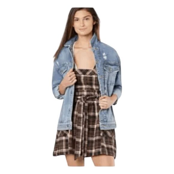 Free People Studded Denim Trucker Jacket Blue Medium Wash Distressed Denim XS - Picture 5 of 13